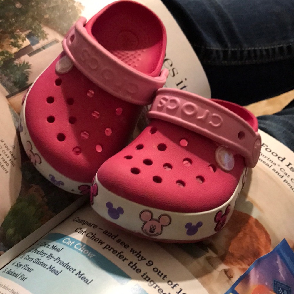 Toddler crocs